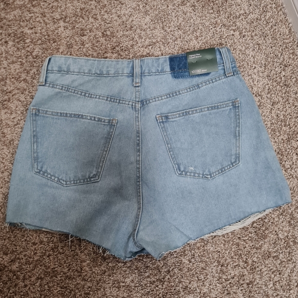 WILD FABLE HIGHEST RISE CUTOFF SHORT LITHG WASH, BLUE SIZE 10 - Picture 2 of 7